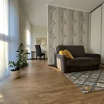Apartamenty Kielce- Apartament Zacisze -Komfort Przy Baseny Tropikalne, Faktura, Parking, Centrum