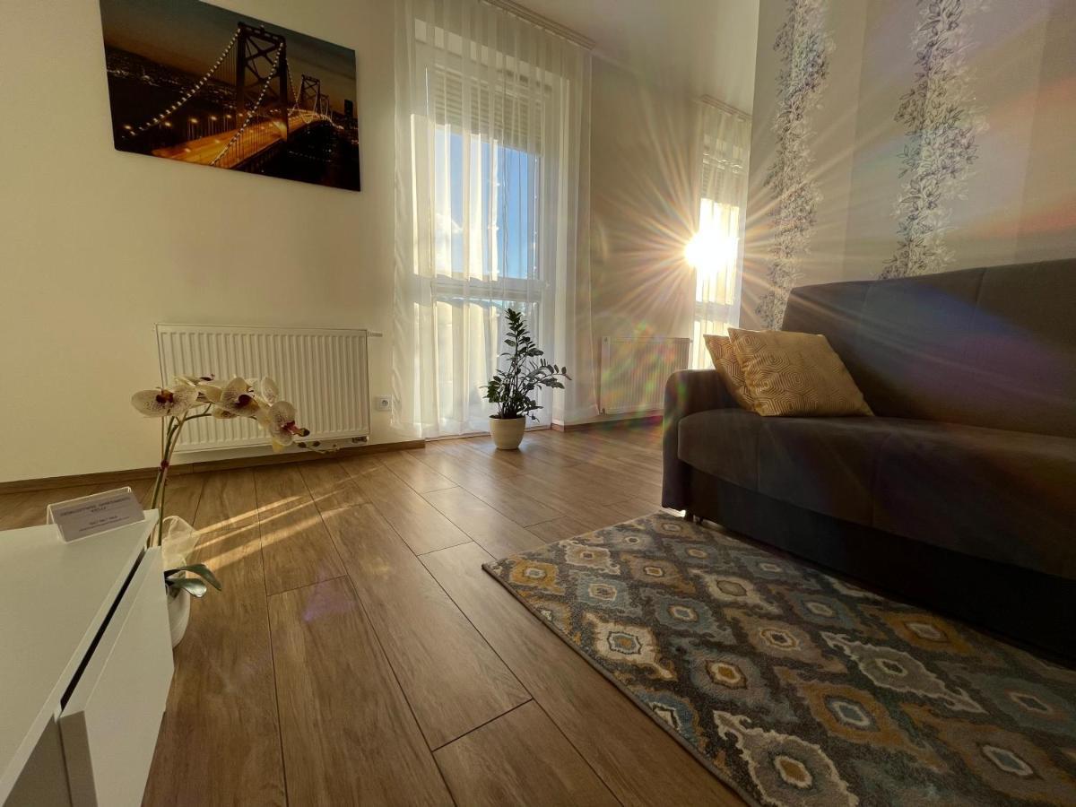 Kielce- Zacisze -komfort Przy Baseny Tropikalne, Faktura, Parking, Centrum Apartment