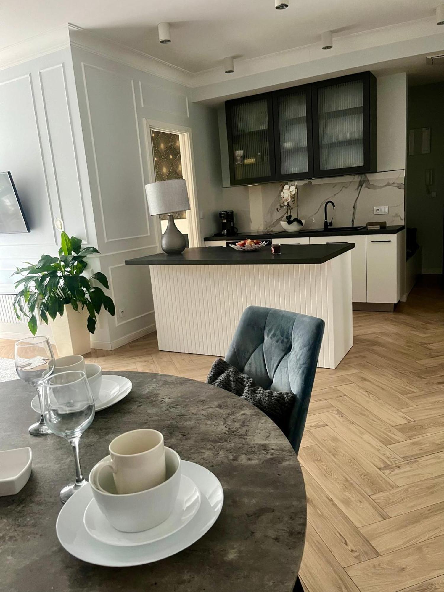 Apartment Kielce- Zacisze -komfort Przy Baseny Tropikalne, Faktura, Parking, Centrum *