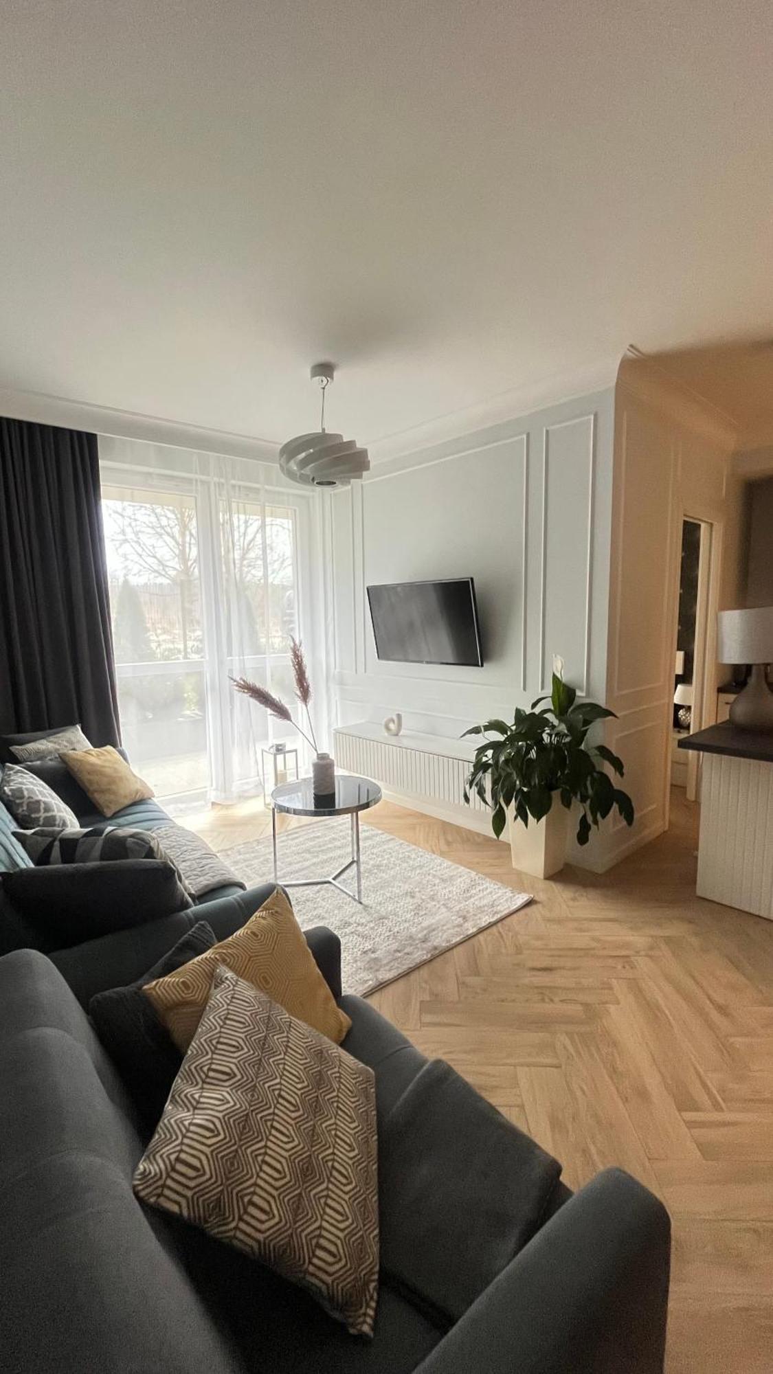 Apartment Kielce- Zacisze -komfort Przy Baseny Tropikalne, Faktura, Parking, Centrum Kielce
