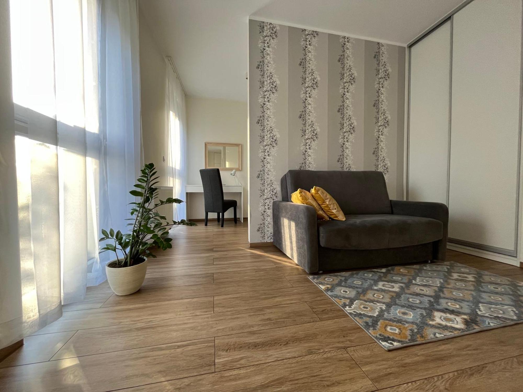 Apartment Kielce- Zacisze -komfort Przy Baseny Tropikalne, Faktura, Parking, Centrum